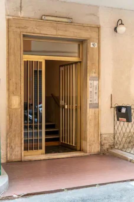 Bilocale Centrale Rapallo Exterior foto